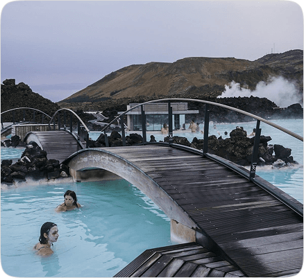 Iceland infinity pool and ocean